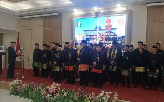 Pelantikan MAA Ketua MAA Aceh Ajak Hidupkan Kembali Semangat Pelestarian Adat