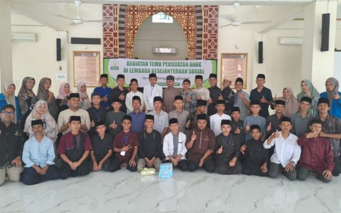 Dinsos Aceh Libatkan Mahasiswi UIN Ar-Raniry dalam Program Penguatan Anak