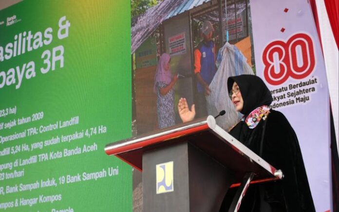 Illiza Targetkan Banda Aceh Bebas Sampah pada 2027