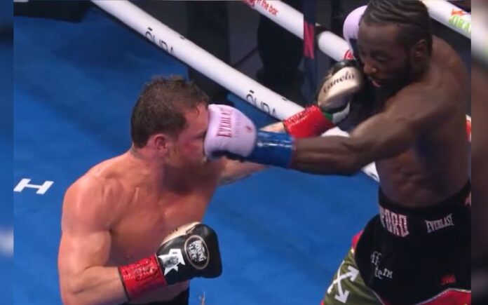 Tundukkan Canelo, Crawford Rebut Gelar Dunia Undisputed Super Middleweight