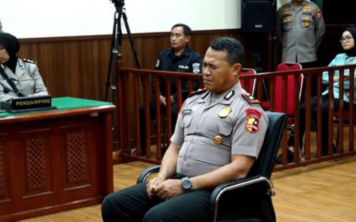 Kompol Kosmas Pelindas Affan Kurniawan Danyon A Resimen IV Brimob Pelindas Affan Kurniawan Dipecat Tidak Hormat