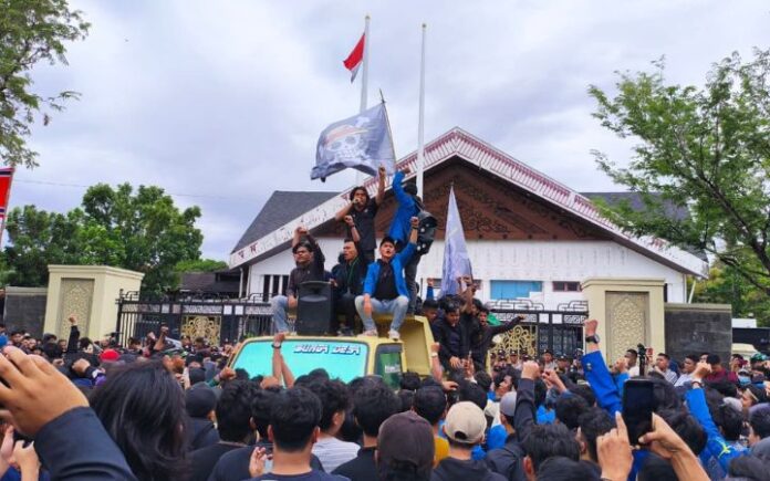 Demo di Banda Aceh, Massa Tuntut Reformasi Polri & DPR