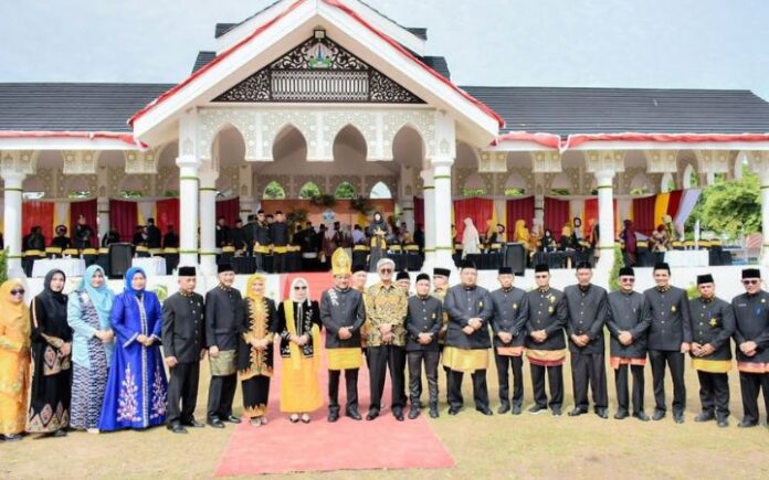 Bupati Bireuen H. Mukhlis (4) Belum Setahun Memimpin Bireuen, Subarni Minta Masyarakat Beri Waktu Untuk H. Mukhlis