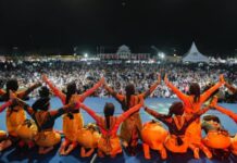 Sanggar Mirah Delima Umuslim Curi Perhatian Ribuan Penonton PKB Bireuen 2025 Sanggar Mirah Delima Umuslim Curi Perhatian Ribuan Penonton PKB Bireuen 2025