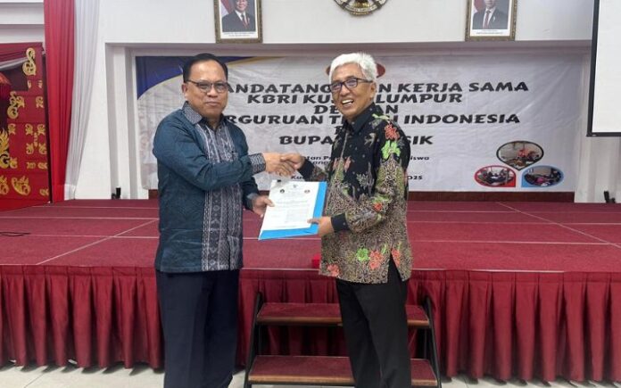 UIN Ar-Raniry (5) UIN Ar-Raniry Dukung Pendidikan Untuk Anak Pekerja Migran di Malaysia