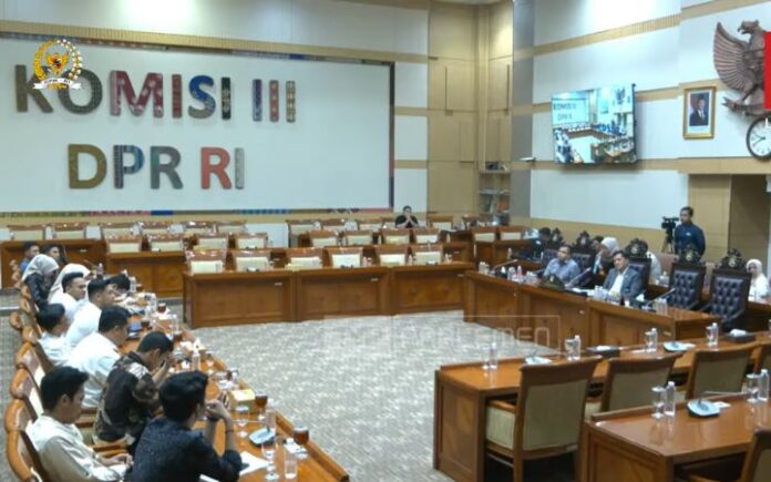 rapat komisi III DPR RI DPR RI Pertimbangkan Usulan Qanun Jinayah Masuk RKUHAP