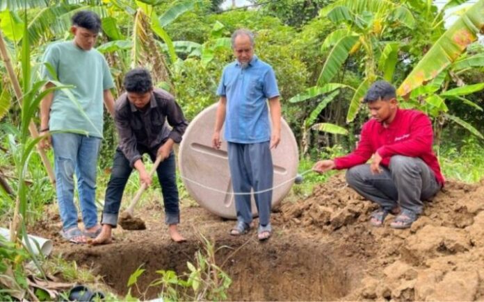 Mahasiswa USK Ubah Kotoran Sapi Jadi Energi Bersih untuk Petani Aceh Besar