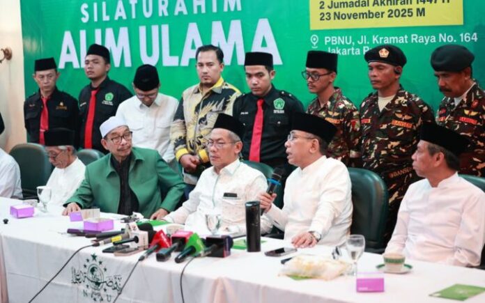 Tolak Mundur, Ketum PBNU Gus Yahya Kumpulkan Kiai Senior NU