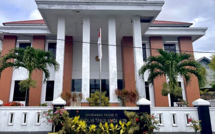 Sekda dan Anggota DPRK Aceh Jaya Didakwa Terlibat Korupsi Rp38,4 Miliar