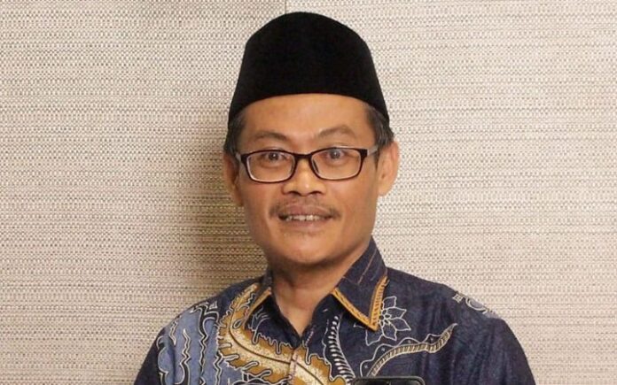 Rektor UIN Banten Rektor UIN Banten: Hukum Tidur di Masjid Tidak Dilarang, Justru Cerminan Masjid yang Ramah