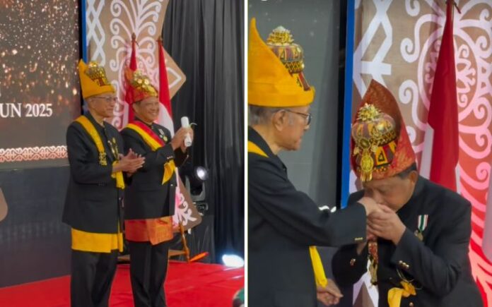 Tito Karnavian Terima Anugerah Panglima Hukom Nanggroe dari Wali Nanggroe