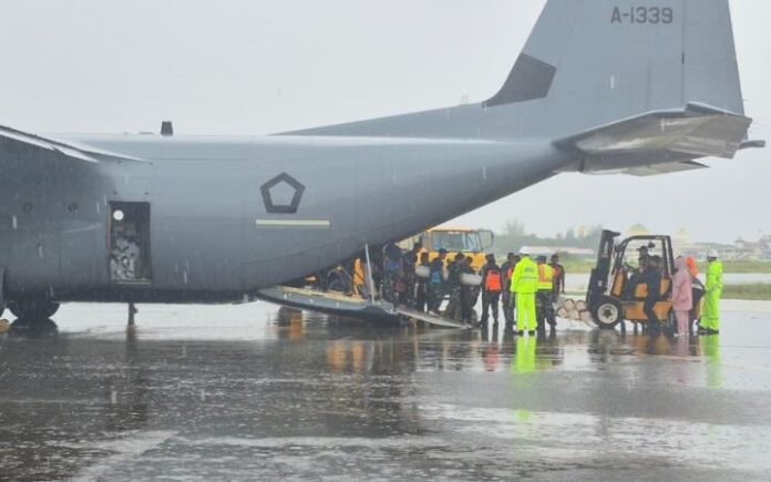 hercules TNI Tower PLN Roboh, TNI Kerahkan Hercules Kirim Material Jaringan Listrik di Aceh