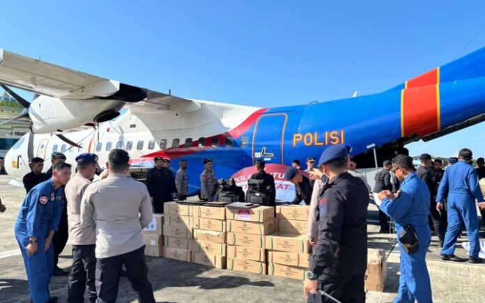 Polri Kirim 2,5 Ton Logistik & Ransum Untuk Korban Banjir Aceh