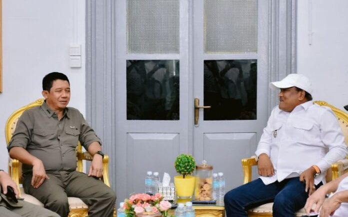 Bupati Bireuen (9) Bupati Bireuen: Penyintas Banjir yang Memiliki Tanah Tak Butuh Huntara