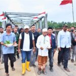 Jembatan Bailey Awe Geutah-Teupin Reudeup Dibuka, Ribuan Pelintas Bahagia Jembatan Bailey Awe Geutah-Teupin Reudeup Dibuka, Ribuan Pelintas Bahagia