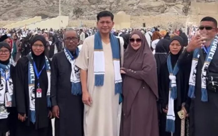 Mirwan Usai Teken Surat Tak Sanggup Atasi Banjir, Bupati Aceh Selatan Berangkat Umrah