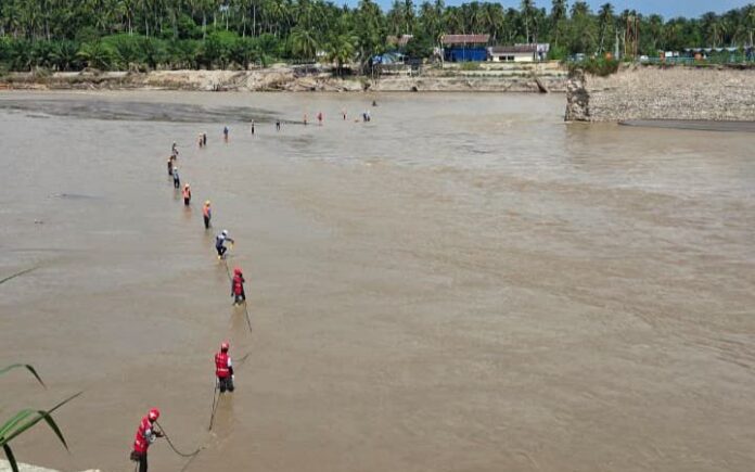 Petugas PLN Tinggal 2 Gampong di Bireuen Masih Gelap, PLN Kebut Pemulihan Jaringan
