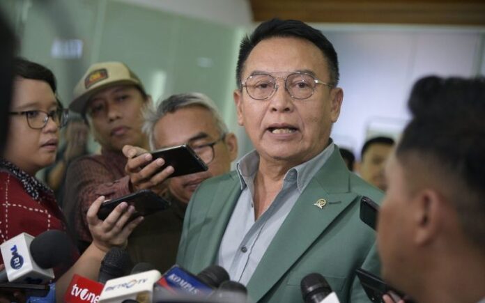 TB Hasanuddin Pengibaran Bendera Bintang Bulan Jangan Disikapi dengan Kekerasan