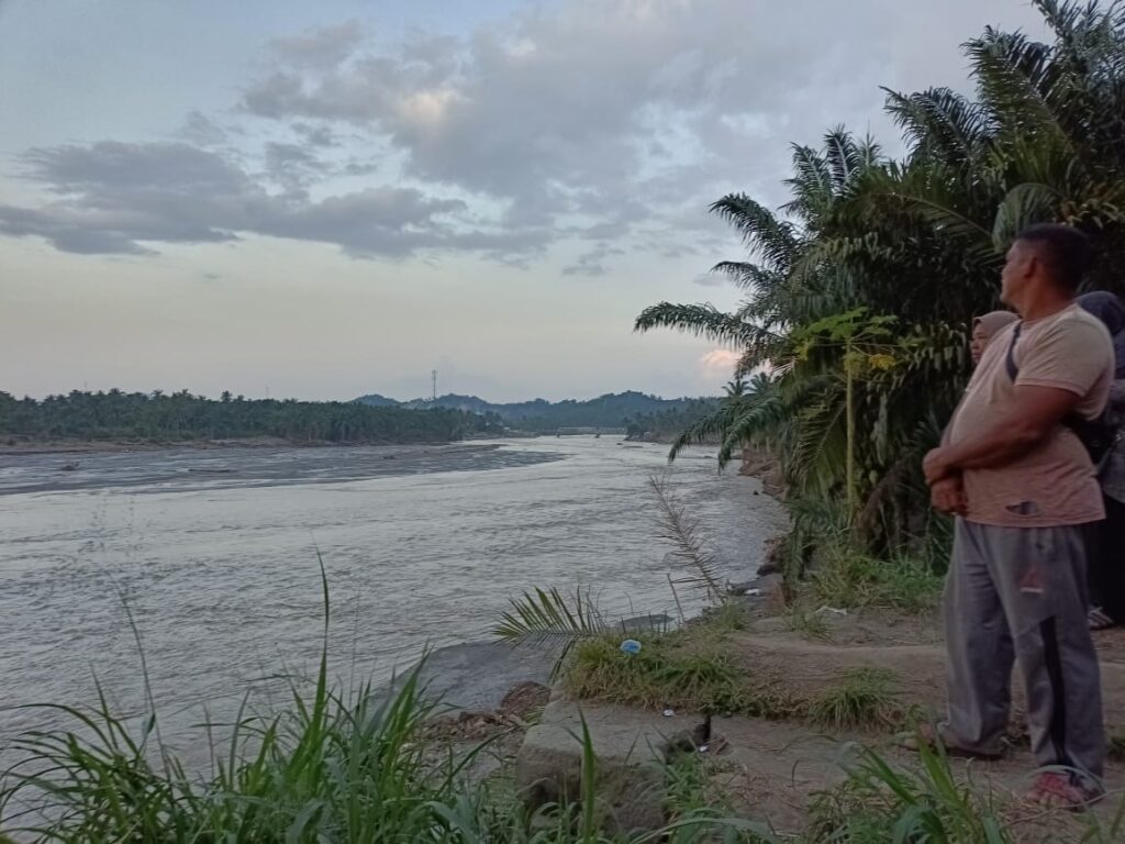 Cerita dari Teupin Mane: “Malam Itu Air Sungai Sangat Mengerikan”