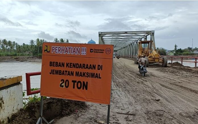 bireuen (1) Berat Mobil yang Boleh Melintas di Jembatan Teupin Mane Maksimal 20 Ton