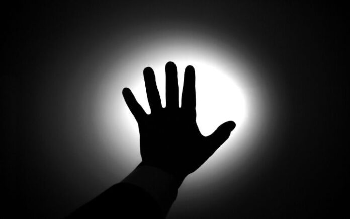 Penyebab Kematian Mendadak Saat Berhubungan dengan Pasangan Tidak Halal\\