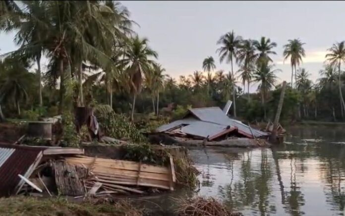 jangka Gampong Kuala Ceurape Bireuen Krisis Air Bersih, Warga Terpaksa Gunakan Air Bekas Banjir Kesehatan Pengungsi Memburuk, Obat-obatan di Kuala Ceurape Jangka Langka