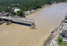 Pemkab Bireuen Sediakan Penyeberangan Gratis di Kutablang untuk Relawan penyeberangan gratis di kutablang Kementerian PU: 15 Jembatan Jalan Nasional di Aceh Putus Akibat Bencana Jembatan Bailey Kutablang Diperkirakan Selesai 25 Desember