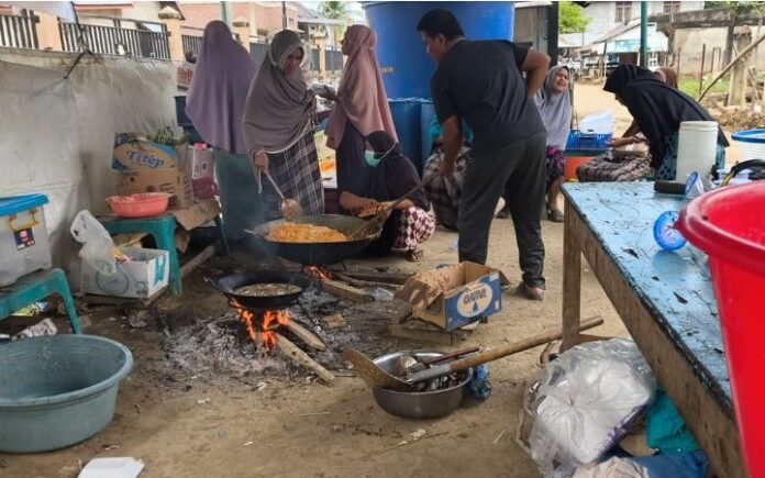 Pengungsi Manyang Cut Keluhkan Bantuan Menumpuk di Satu Dusun
