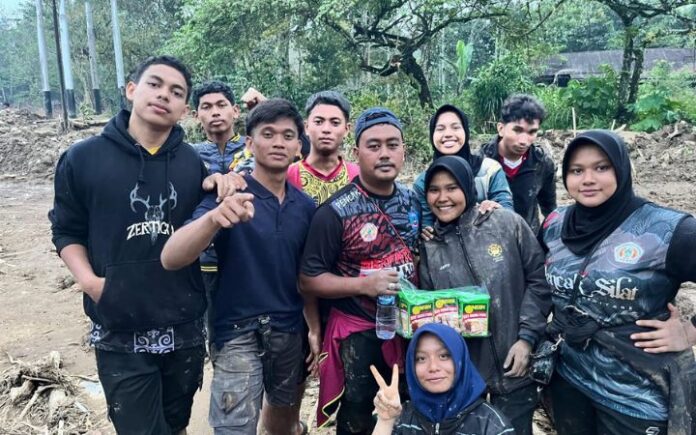 Jalan Puluhan Kilometer, Atlet Silat Dijemput KONI Bireuen di Paya Cut