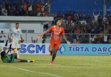 Gol Spektakuler Popalzay Bawa Persiraja Tumbangkan PSPS 4-2 Gol Spektakuler Popalzay Bawa Persiraja Tumbangkan PSPS 4-2
