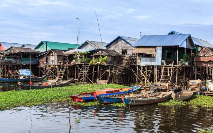 Salah Baca Krisis Iklim: Banjir, Longsor, dan Negara yang Abai pada Riparian