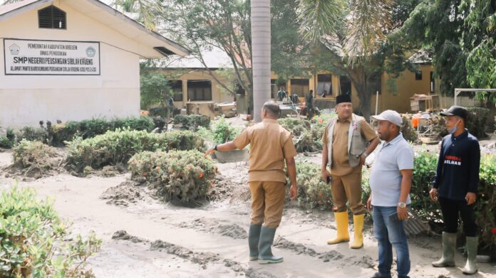 Bupati Bireuen Pastikan Sekolah Terdampak Banjir Kembali Berdenyut Akhiri Masa Darurat Bencana, Bireuen Masuki Masa Transisi Darurat