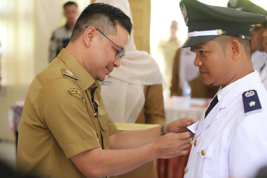 Wakil Bupati Pidie Lantik 12 Keuchik di Kecamatan Keumala
