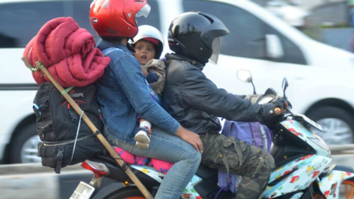 5 Alasan Anak Lebih Mudah Tidur di Motor