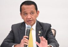 Bahlil Beberkan Alasan Naiknya Harga BBM Non Subsidi Selat Hormuz Ditutup Iran, Bahlil: Stok BBM Nasional Aman 20 Hari ke Depan Selat Hormuz Ditutup, Indonesia Mulai Impor Minyak Mentah dari AS Bahlil Beberkan Alasan Naiknya Harga BBM Non Subsidi