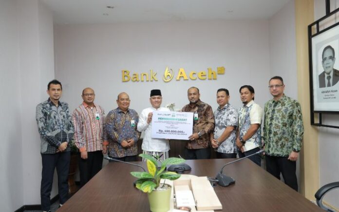 Bank Aceh Himpun Zakat Karyawan Rp1,4 Miliar, Disalurkan ke Baitul Mal