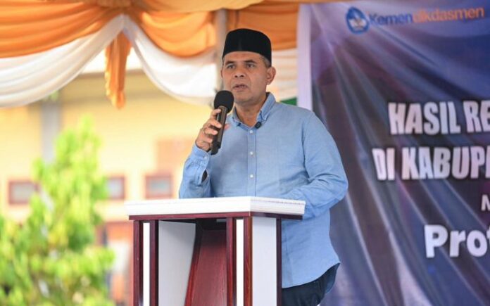 Kadisdik Aceh: Sektor Pendidikan Paling Cepat Pulih Pascabencana Disdik Aceh Minta Sekolah Latih Siswa Gunakan Model Soal TKA Disdik Aceh Larang Pungutan Kelulusan dan Tamasya Ke Luar Daerah