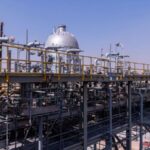 Produksi Minyak Saudi Anjlok Akibat Perang AS-Iran Produksi Minyak Saudi Anjlok Akibat Perang AS-Iran