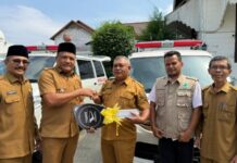 Bireuen Terima 3 Ambulans dari Kemenkes, Langsung Diserahkan ke Puskesmas Bireuen Terima 3 Ambulans dari Kemenkes, Langsung Diserahkan ke Puskesmas
