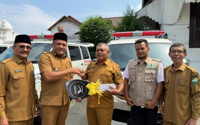 Bireuen Terima 3 Ambulans dari Kemenkes, Langsung Diserahkan ke Puskesmas