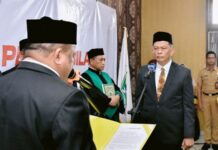 Ismunandar Resmi Dilantik Jadi Sekda Bireuen Ismunandar Resmi Dilantik Jadi Sekda Bireuen