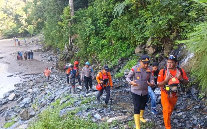Dihantam Arus Saat Menyeberang, Satu Warga Pidie Hilang di Sungai Mane