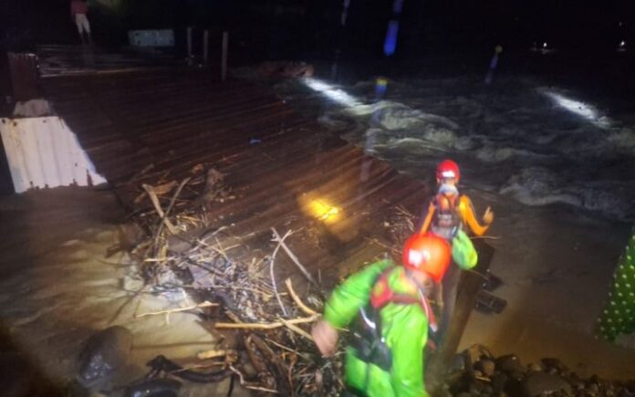 Jatuh dari Gerobak Gantung Saat Menyebrang Sungai, Bocah 3 Tahun di Bireuen Hilang