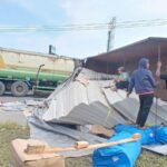 3 Truk Tronton Tabrakan Beruntun di Bireuen 3 Truk Tronton Alami Tabrakan Beruntun di Bireuena