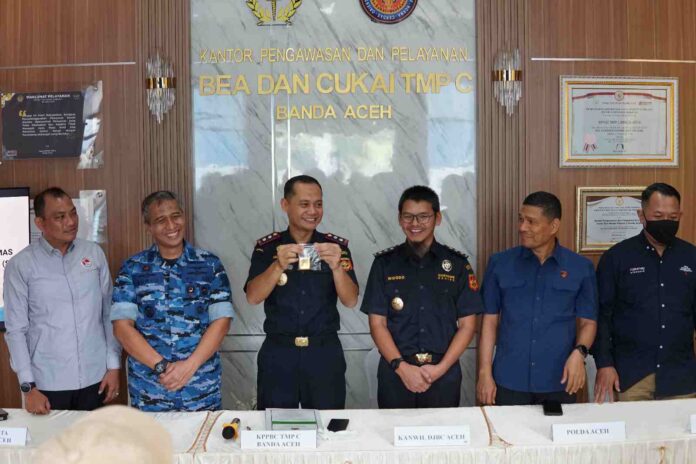 Bea cukai Aceh emas ilegal