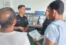 Buruh Terminal di Peusangan Baru Tahu Masuk Desil 8 Saat Urus Rujukan Sakit Mata Buruh Terminal di Peusangan Baru Tahu Masuk Desil 8 Saat Urus Rujukan Sakit Mata