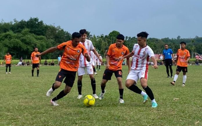 Rahmat Aron Borong 2 Gol, Armada FC Melaju ke Final Turnamen HUT Rampak FC IV