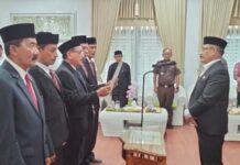 Bupati Sarjani Lantik Pengurus Baitul Mal Pidie Periode 2026–2031 Bupati Sarjani Lantik Pengurus Baitul Mal Pidie Periode 2026–2031