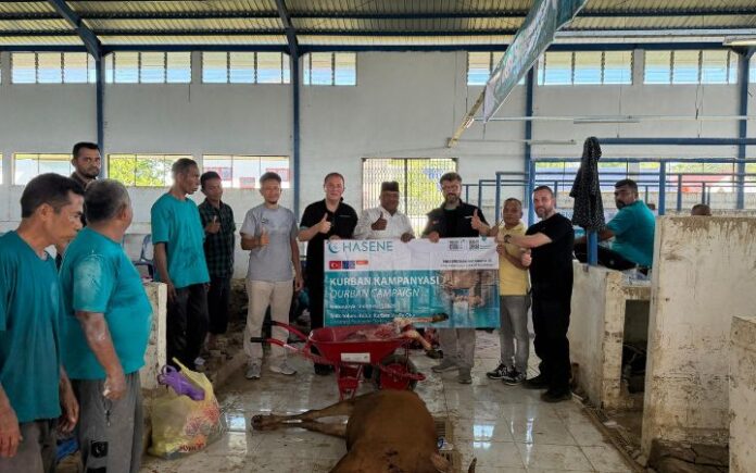Lembaga Sosial Asal Jerman Salurkan Puluhan Sapi Kurban untuk Warga Bireuen