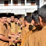 Hari Pertama Kerja Usai Iduladha, Bupati Bireuen Ingatkan ASN Tinggalkan Ego Sektoral Hari Pertama Kerja Usai Iduladha, Bupati Bireuen Ingatkan ASN Tinggalkan Ego Sektoral